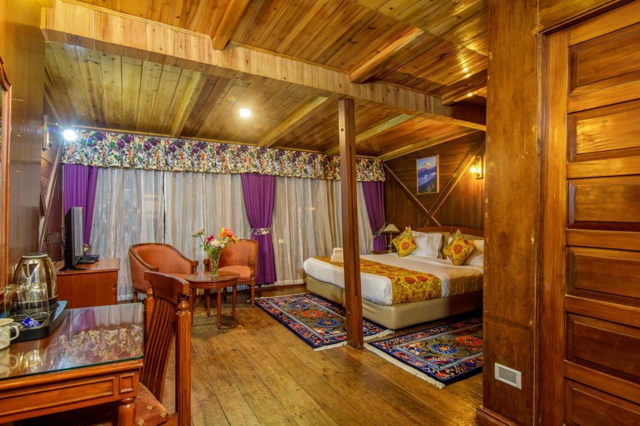 דרג'ילינג Muscatel Himalayan Resort - 400 Mts From Mall Road מראה חיצוני תמונה